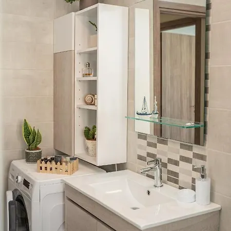 Frank's Place - Private Parking Сasa de vacaciones