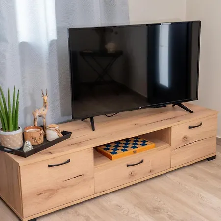 Frank's Place - Private Parking *