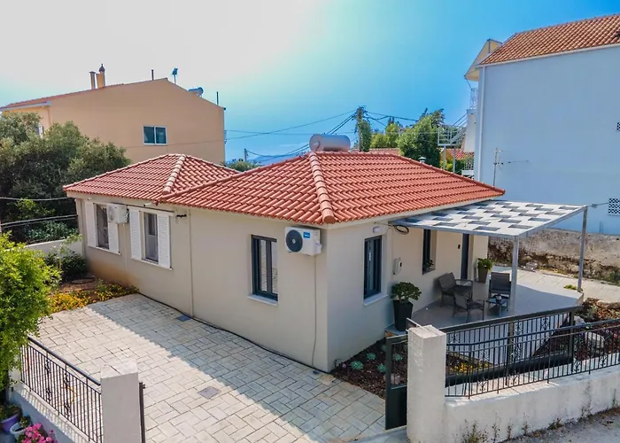 Frank's Place - Private Parking Vakantiehuis Argostoli (Kefalonia)
